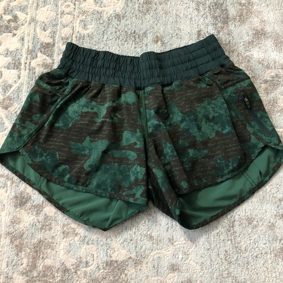 lululemon athletica Pants - Lululemon Tracker Short 4-way Manifesto Camo 10